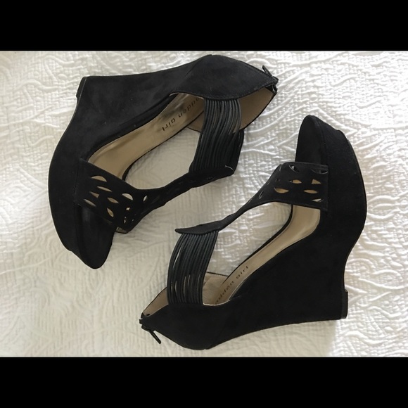 Madden Girl Shoes - Madden Girl Black platform wedges
